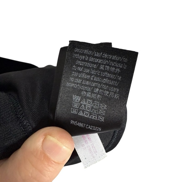 Victoria’s Secret PINK Ultimate Lightly Lined Racerback Sports Bra Black Size S - Picture 8 of 9